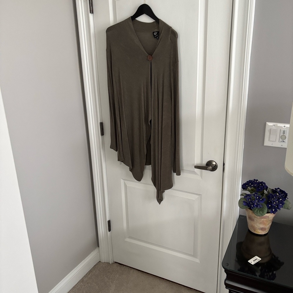 Bobeau Olive Green Women's Sweater